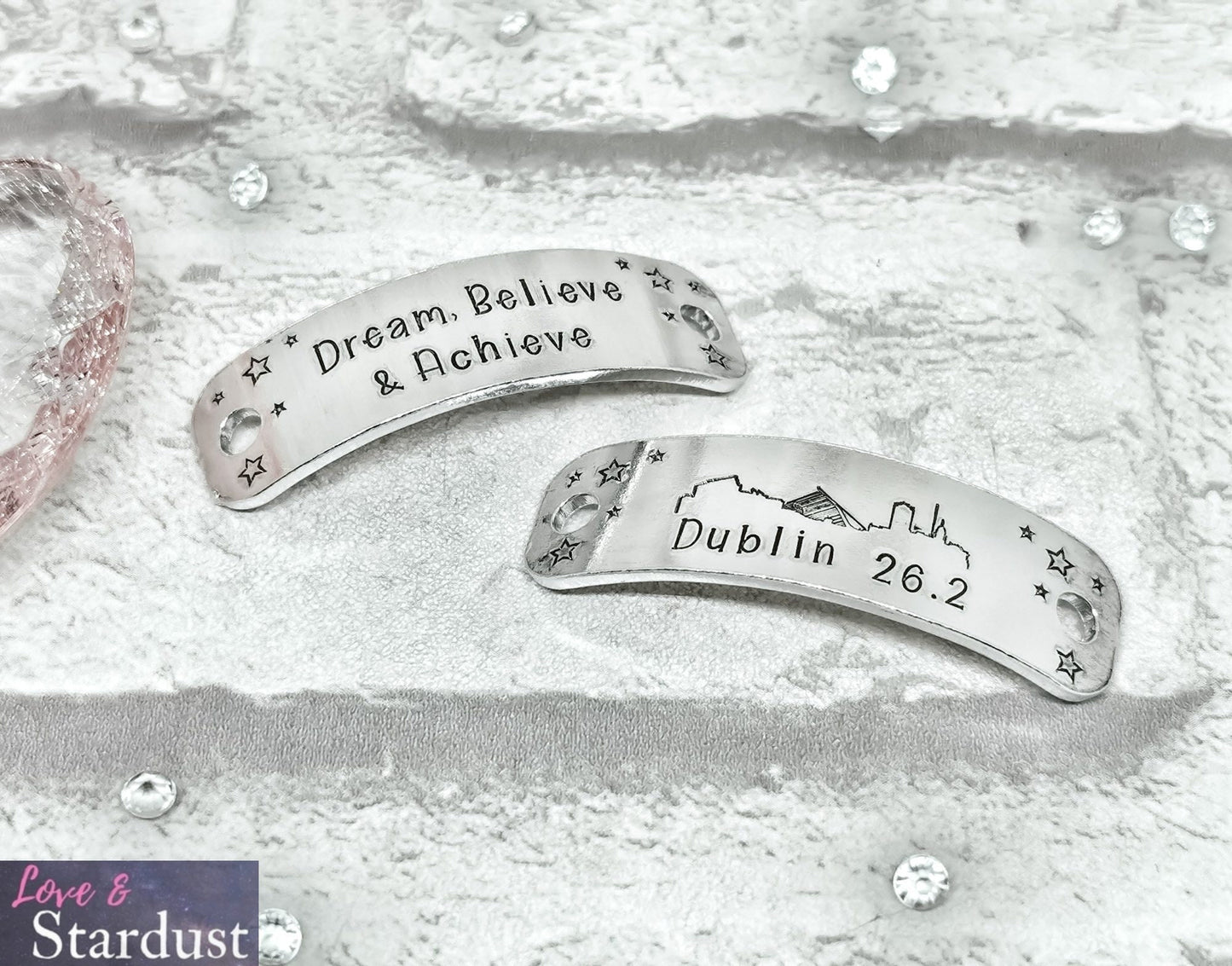 DUBLIN Skyline Trainer Tags